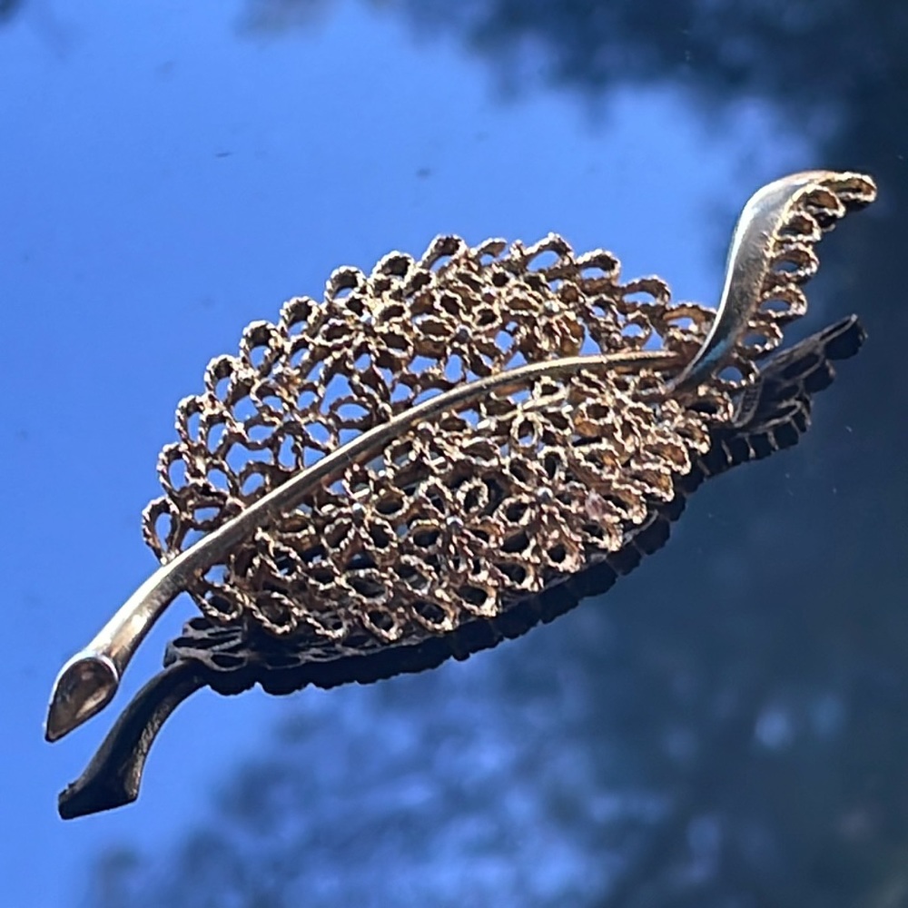Brooch - Picture 2 of 10
